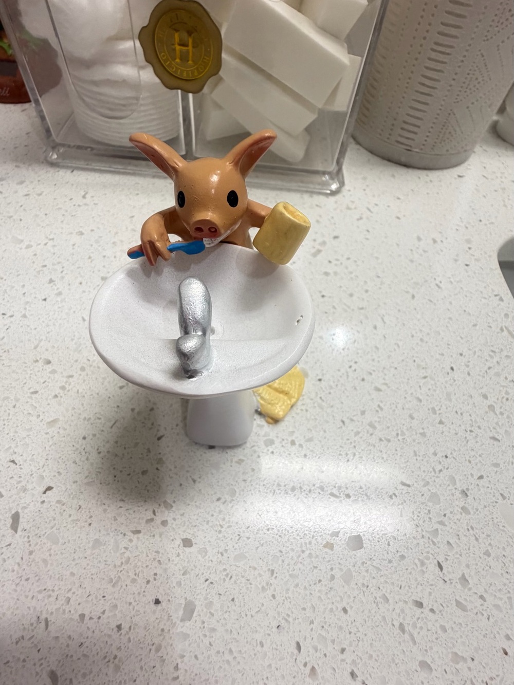 Decorative Pig Figurine Toothbrush Holder - White and Pink